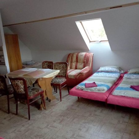 Apartman Police Nad Metuji Police nad Metují Exterior foto